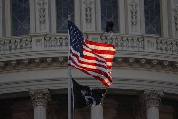 سرگردانی صدها هزار مسافر با لغو یا تاخیر هزاران پرواز در آمریکا