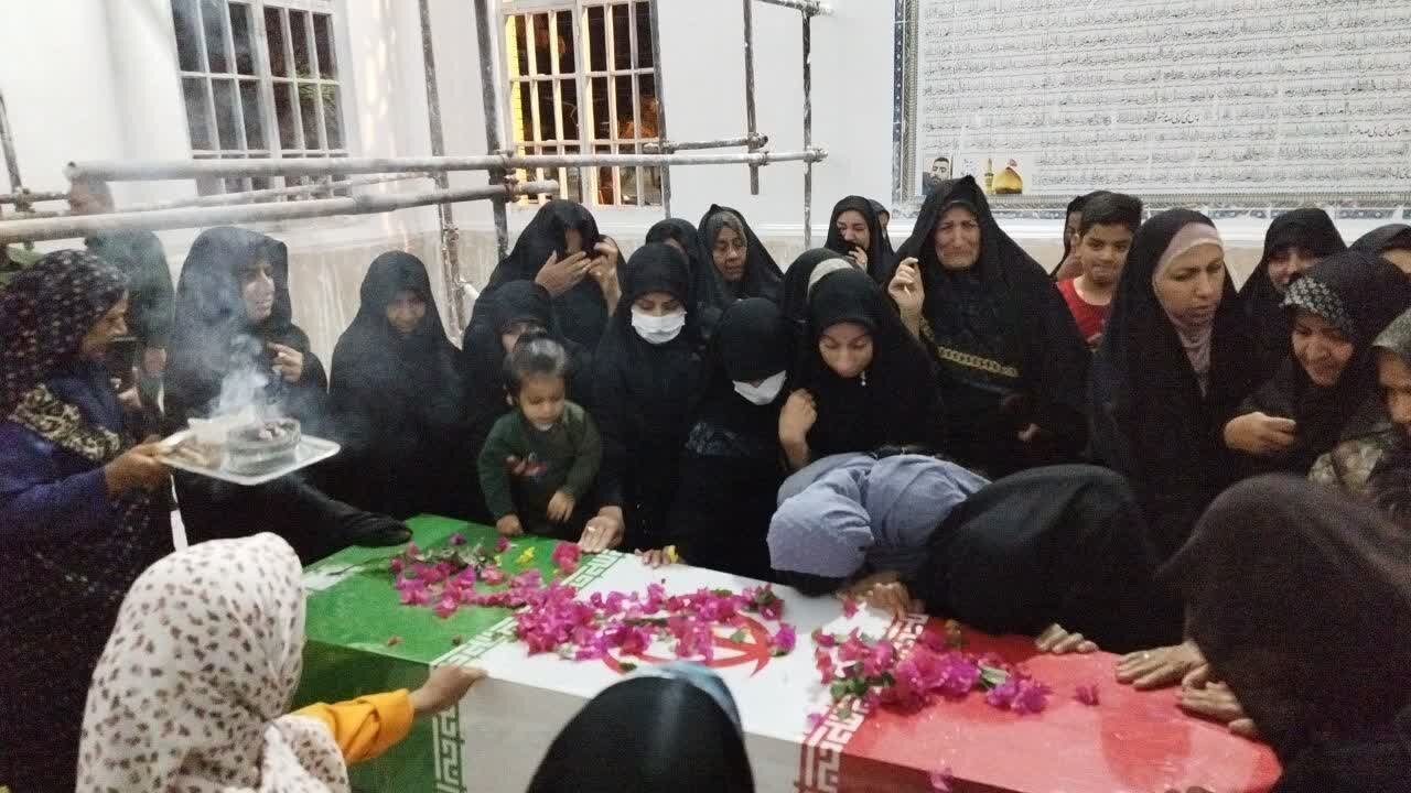 استقبال باشکوه از  شهید گمنام عملیات کربلای ۶ در فهرج | خبر کرمان