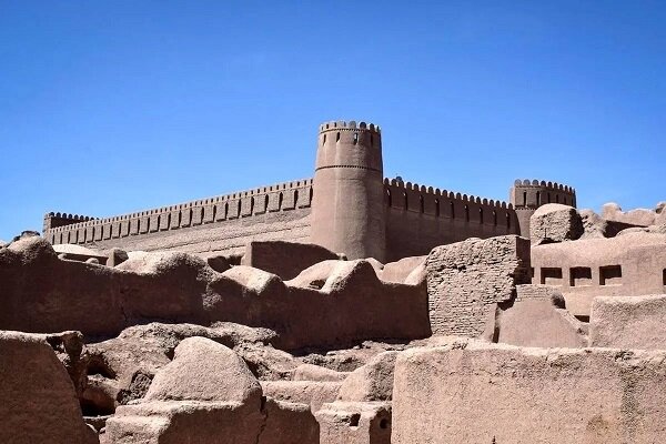آغاز مرمت برج قلعه تاریخی معاذ شهرستان فهرج | اخبار کرمان و شهرستان ها