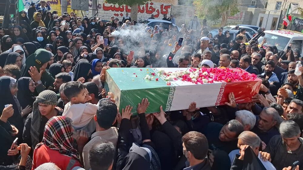 با آمدن شهید گمنام عنبرآباد یک‌صدا گریست | اخبار کرمان و شهرستان ها