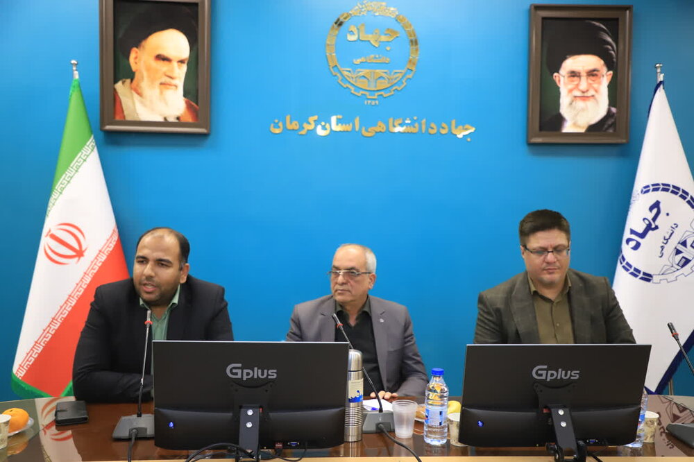 کتاب و کتابخوانی، سرمایه‌ای ملی و پل پیوند نسل‌ها | اخبار کرمان و شهرستان ها