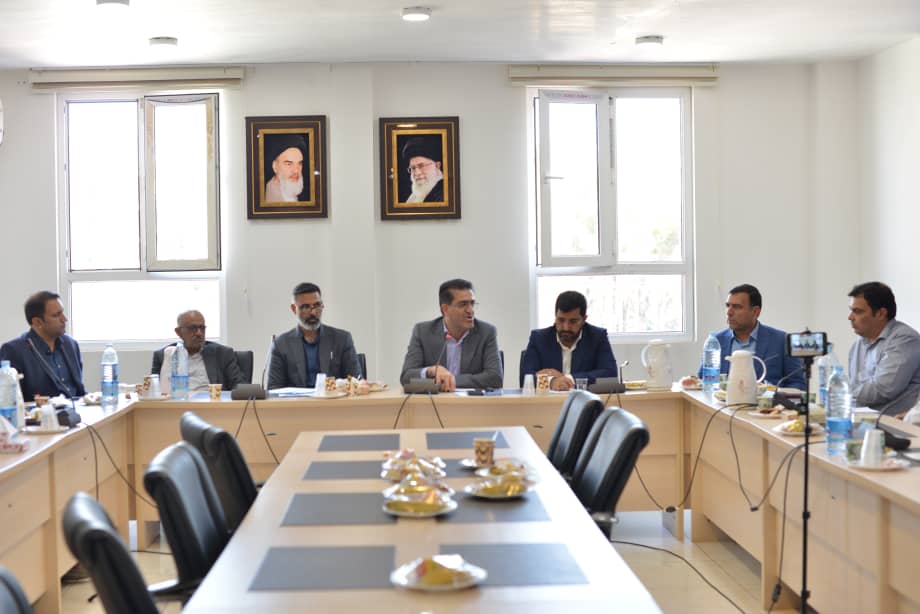 برگزاری جلسه شورای آموزش و پرورش سیرجان با تأکید بر حمایت از دانش‌آموزان کم‌برخوردار | اخبار سیرجان