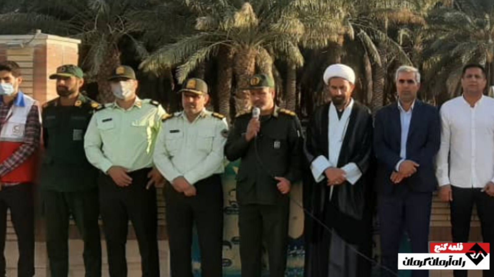 گلزار شهدای «گلدشت» غبارروبی و عطرافشانی شد | اخبار استان کرمان