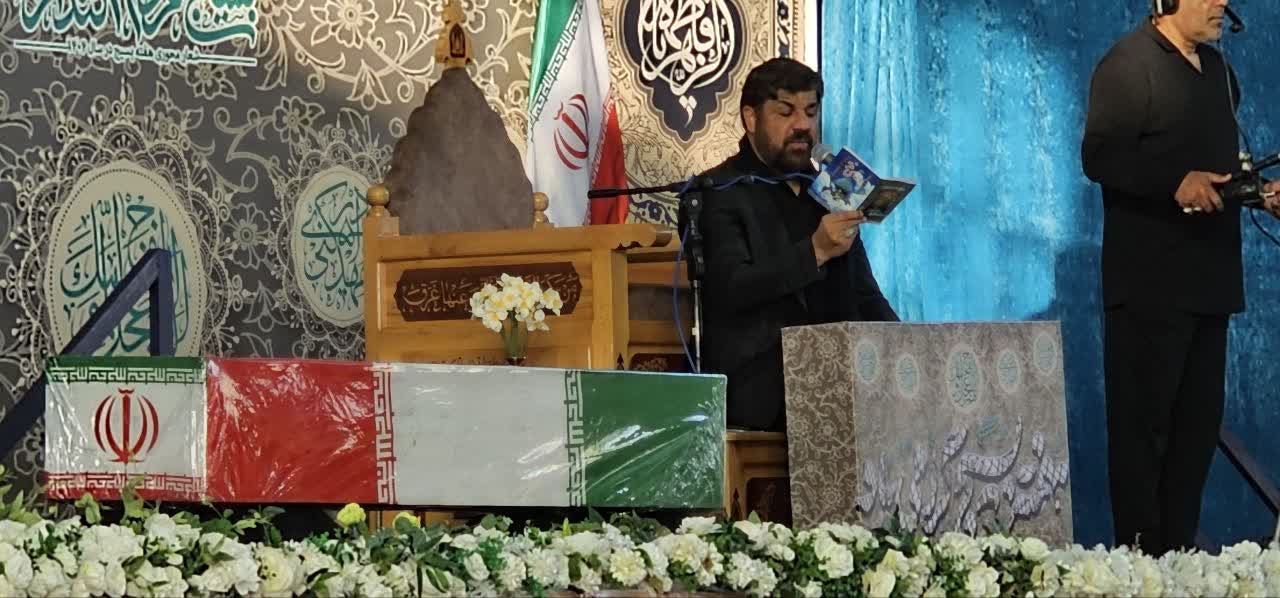 زمزمه‌های دعای ندبه در مصلی جیرفت طنین‌انداز شد | اخبار استان کرمان