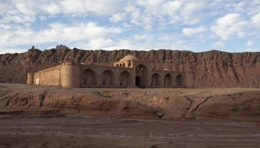 آغاز مرمت کاروان‌سرای جهانی چاه‌کوران راور | اخبار استان کرمان