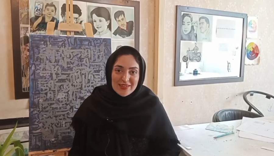 هنرمندی که چهره ۸۰ شهید را طراحی کرد | اخبار استان کرمان