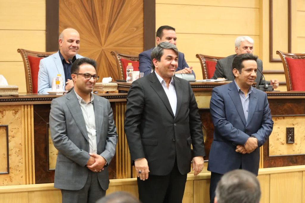 نقش حیاتی خیرین مدرسه ساز و شرکت‌های صنعتی،معدنی و اتاق بازرگانی در توسعه زیرساخت‌های آموزشی استان