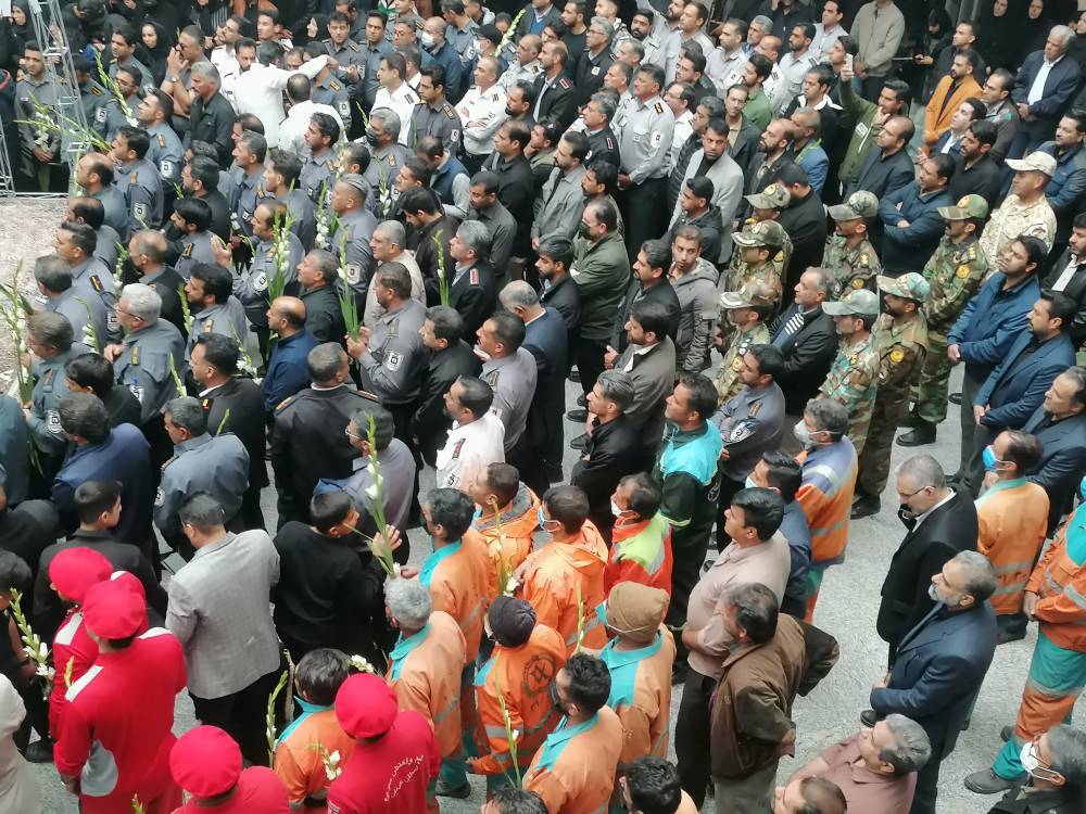 آتش نشان کرمان روی دست کرمانی‌ها تشییع شد+ فیلم و عکس | خبر کرمان
