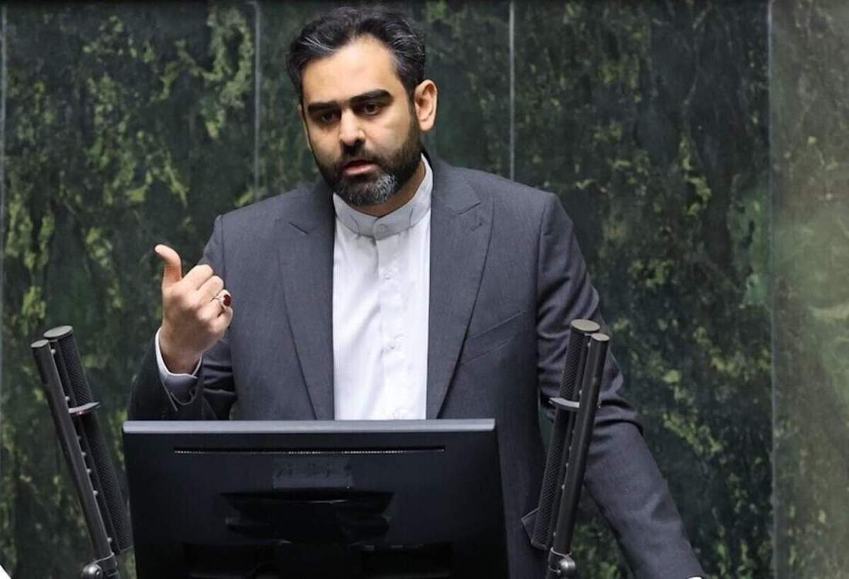 فعال توییتری که به شبکه افق هم آمده بود: آقای ثابتی گربه‌صفت نباشید!