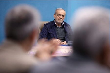 واکنش پزشکیان به تداوم فلیترینگ، تشویق جبرائیلی و «نوشابه‌بازکردن» ابطحی