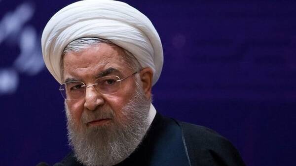 خاطره بازی با سیاست ورزی فرق دارد!