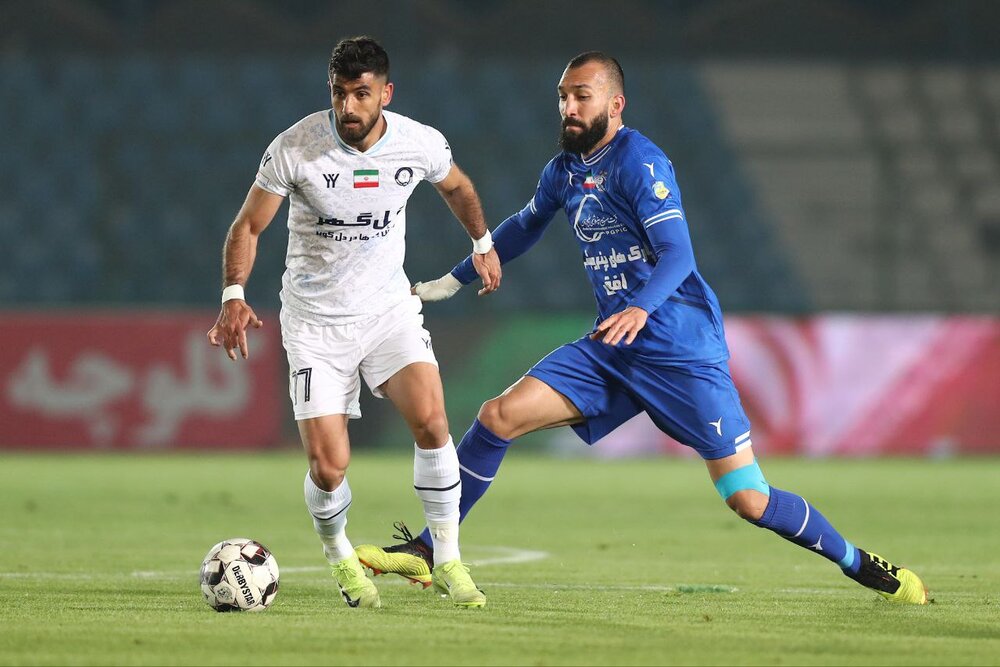 تارتار اجازه تمرین کردن به مهاجم سابق استقلال نداد | اخبار کرمان و شهرستان ها