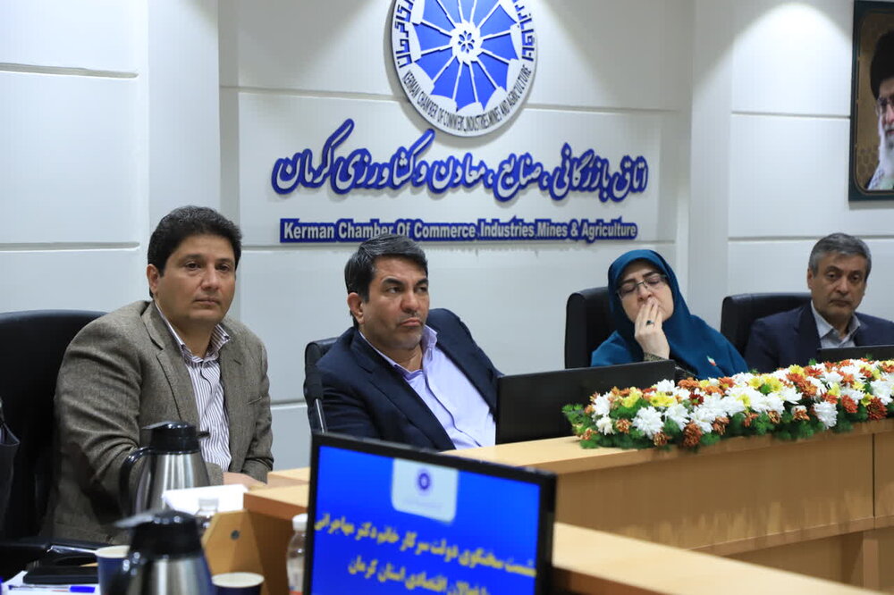 مطالبه مشترک مسئولان کرمان: اختیارات بیشتر، پایان تحریم‌های داخلی و آغاز گفتمان توسعه | اخبار کرمان و شهرستان ها