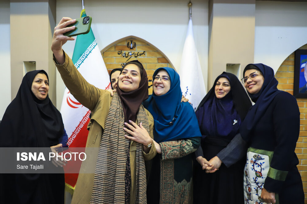 نشست سخنگوی دولت با زنان مدیر و فعالان اقتصادی استان کرمان | اخبار کرمان و شهرستان ها