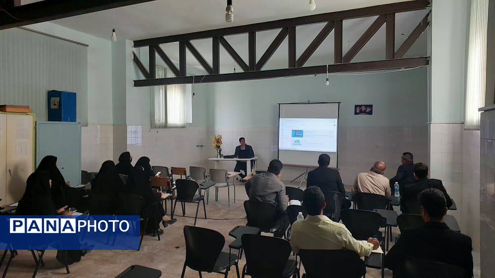 معلمان به‌روز، آموزش پویا؛ کهنوج میزبان دوره توانمندسازی دبیران ادبیات