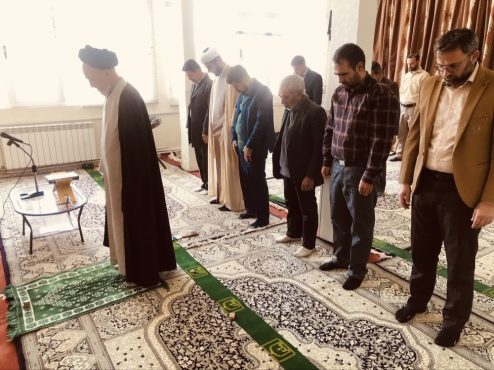 اقامه نماز وحدت بخش ادارات رفسنجان در اداره تأمین اجتماعی شهرستان اقامه شد | اخبار رفسنجان