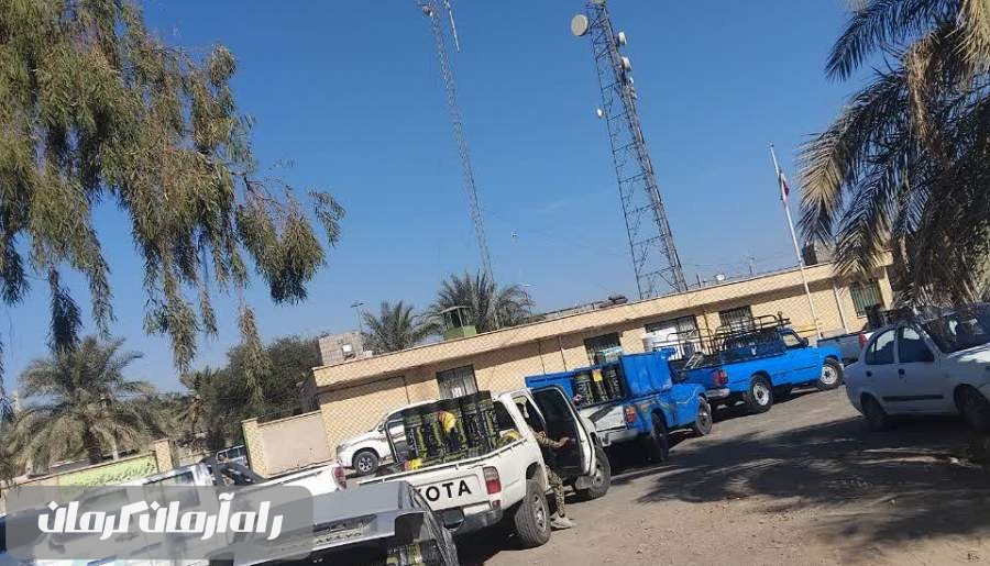 توزیع ۱۰۰۰ متر مربع ایزوگام رایگان در نرماشیر | اخبار استان کرمان