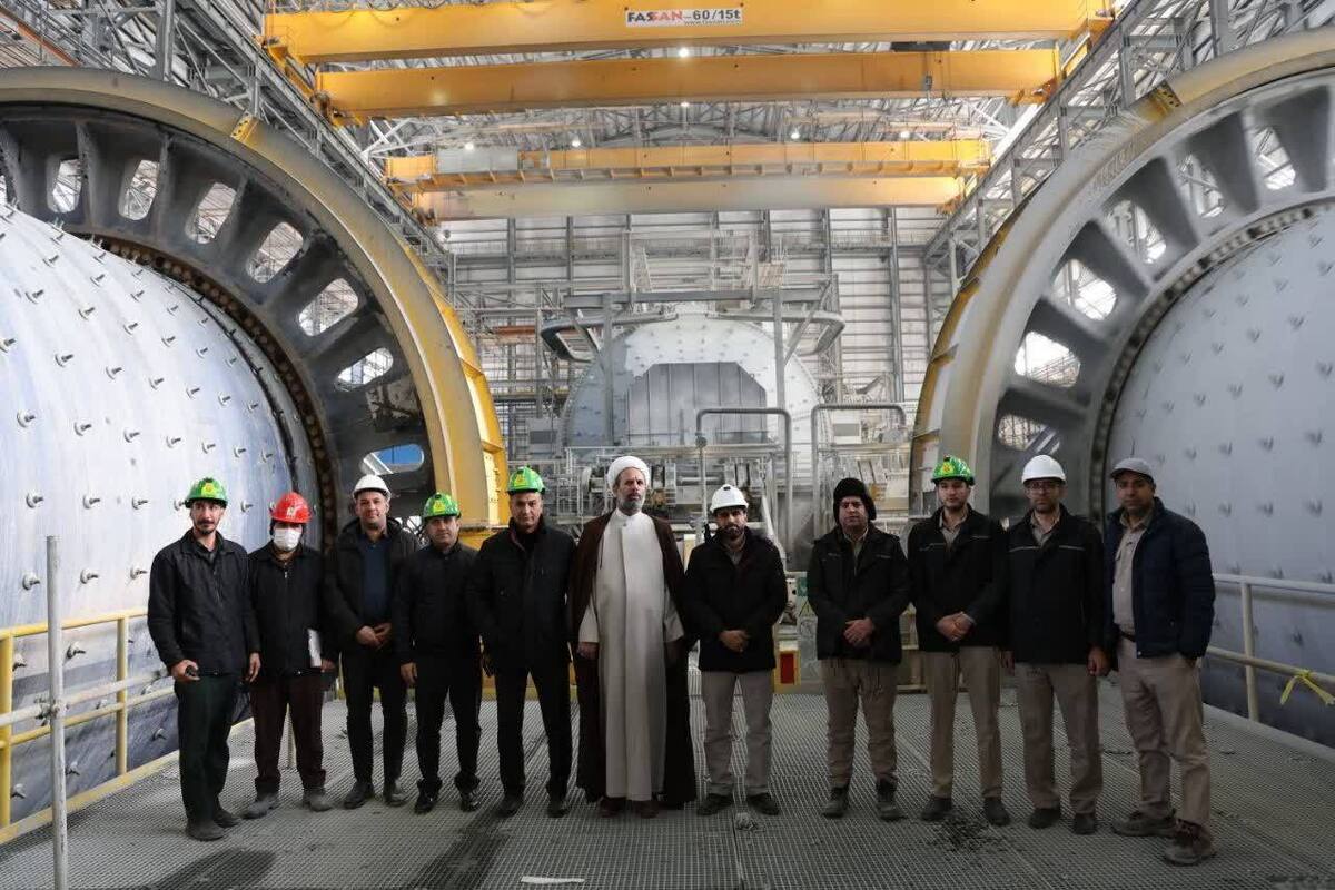 بازدید امام جمعه رابر از مجتمع مس درآلو و قدردانی از تلاشگران عرصه تولید