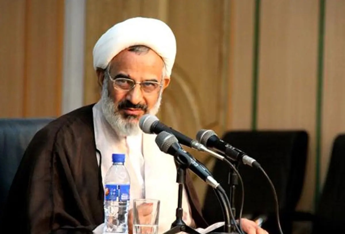 نماینده ولی فقیه در سپاه: بمب اتم ایران مردمش هستند