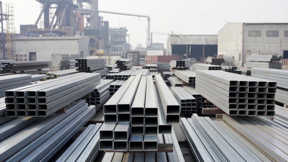نوسانات قیمت پروفیل در بازار: کارخانه‌ها در بحران، قیمت‌ها در نوسان!