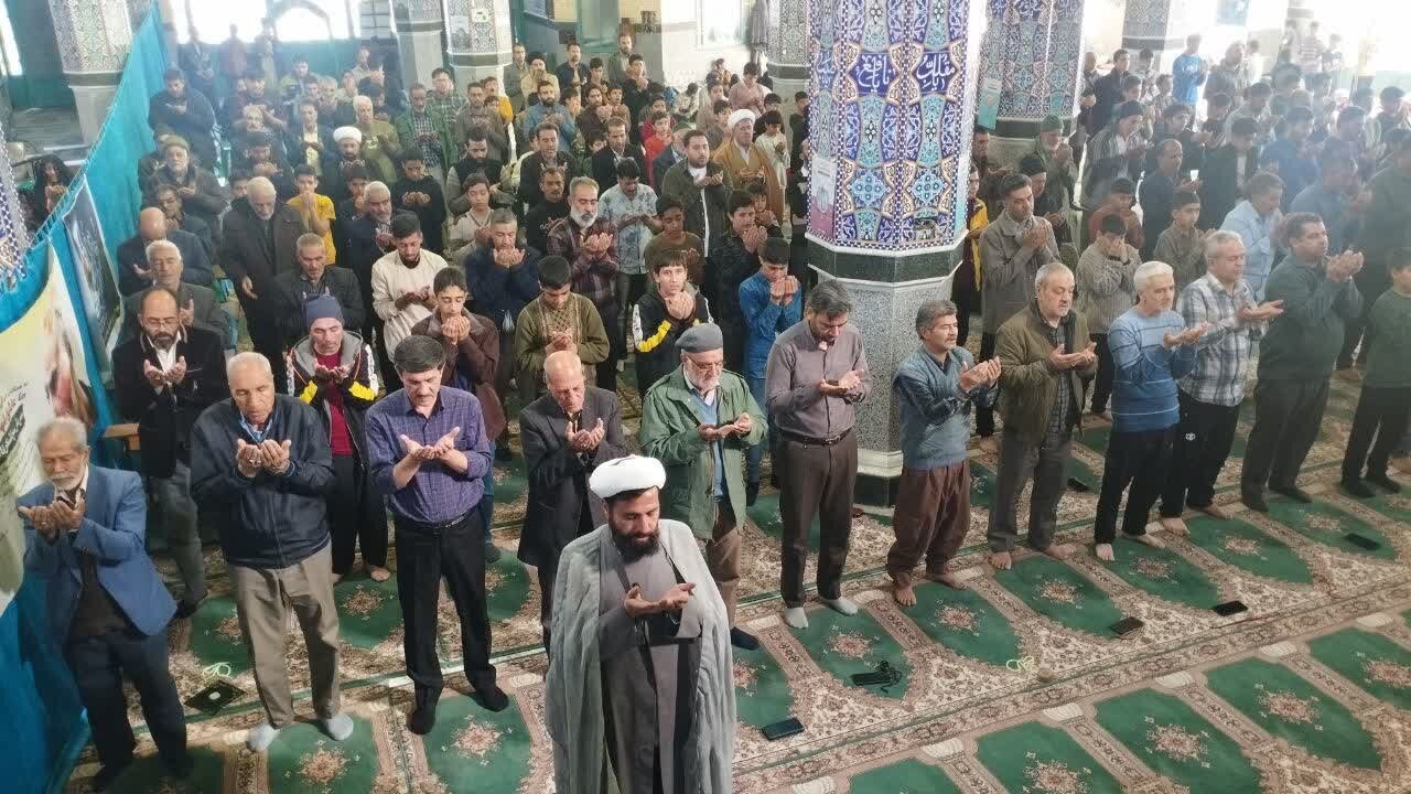 اعتکاف پر شور کوهبنان؛ ۸۱۵ معتکف در خلوت بندگی | خبر کرمان