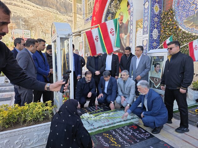 وزیر ارشاد وارد کرمان شد/ادای احترام به مقام سردار شهید حاج قاسم سلیمانی  | اخبار کرمان و شهرستان ها