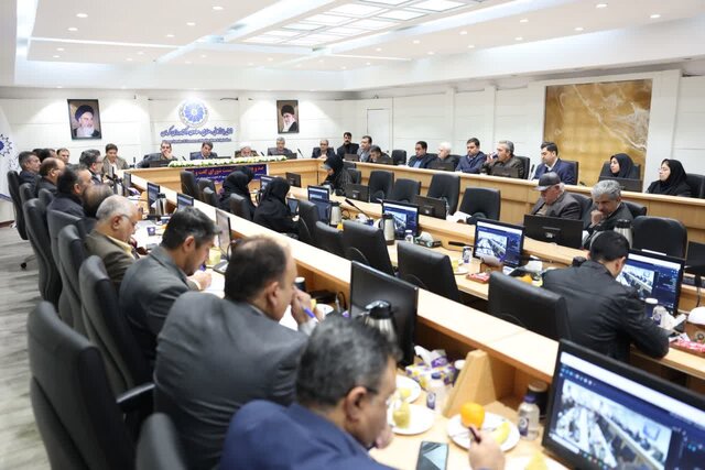 اظهارنظر مسئولان استان کرمان درباره فرصت‌ها و تهدیدات حضور اتباع؛ از اشتغال تا امنیت | اخبار کرمان و شهرستان ها