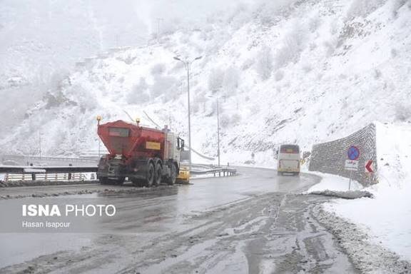 بارش برف در استان کرمان / برخی گردنه‌ها مسدود شد  | اخبار کرمان و شهرستان ها