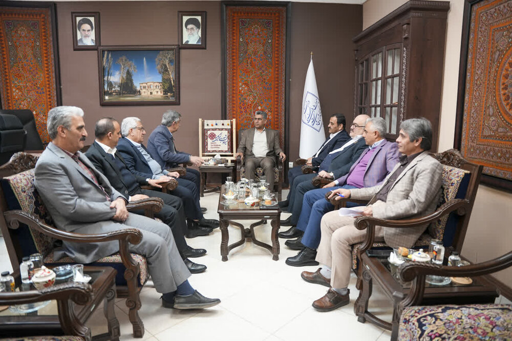 مدیرکل میراث‌فرهنگی استان: رفع چالش‌های هتلداران، مسیر توسعه گردشگری کرمان را هموار می‌کند | اخبار کرمان و شهرستان ها