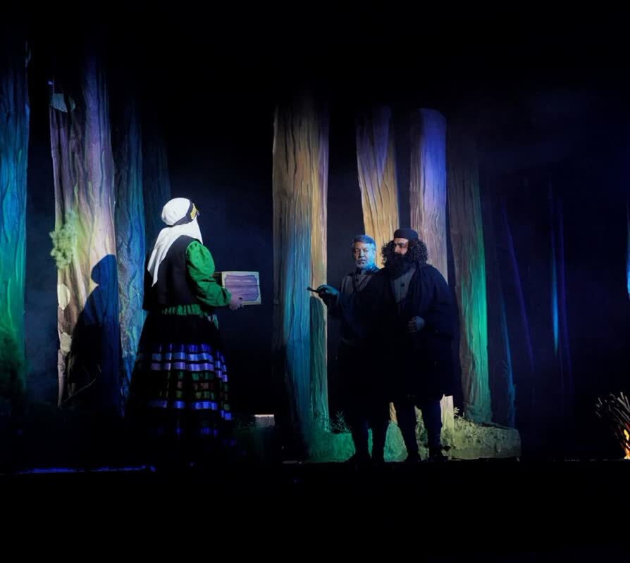 اجرای سینمایش «ایرانمرد» در کرمان؛ روایتی از مقاومت مردم ایران | اخبار کرمان و شهرستان ها