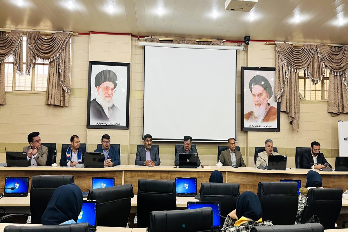 شورای دانش آموزی یکی از ارکان مهم مدرسه است