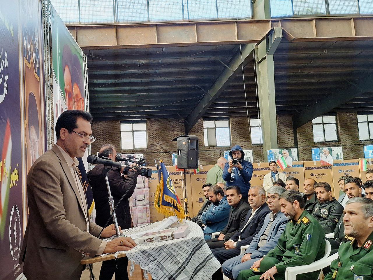 سردار سلیمانی؛ الهام‌بخش خدمت‌رسانی به محرومان کرمان