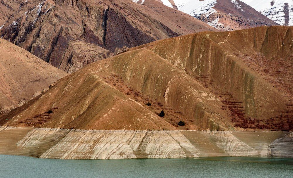 نقش حیاتی زه‌آب کوهستان در تأمین آب