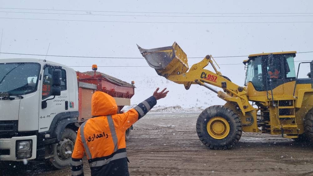 آماده‌باش راهداری جنوب کرمان در پی بارش برف | اخبار استان کرمان