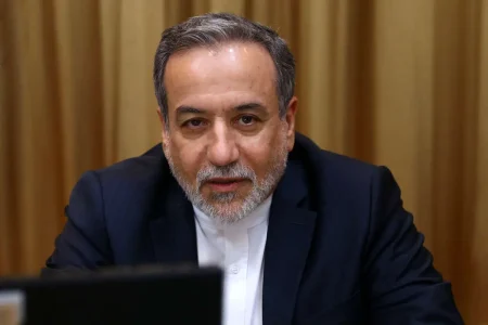 عراقچی: مذاکرات روز جمعه در مسقط برگزار می شود