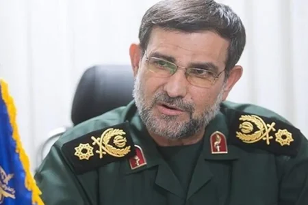 دریادار تنگسیری: اشراف کامل اطلاعاتی بر تنگه هرمز داریم / آغاز رزمایش دفاع از جزایر خلیج فارس