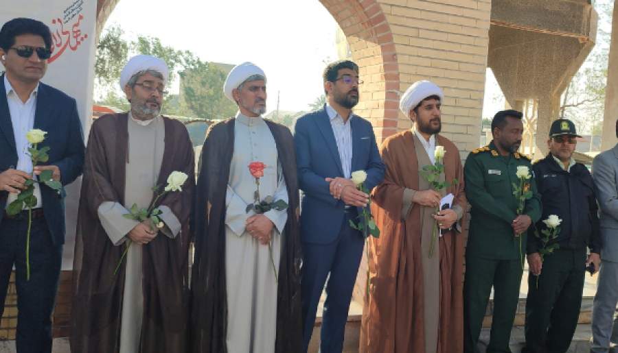 گلزار شهدا کهنوج غبارروبی و عطرافشانی شد | اخبار استان کرمان