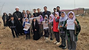 باغستان سنجد بیاد دانش آموزان شهید میناب در زرند | خبر کرمان