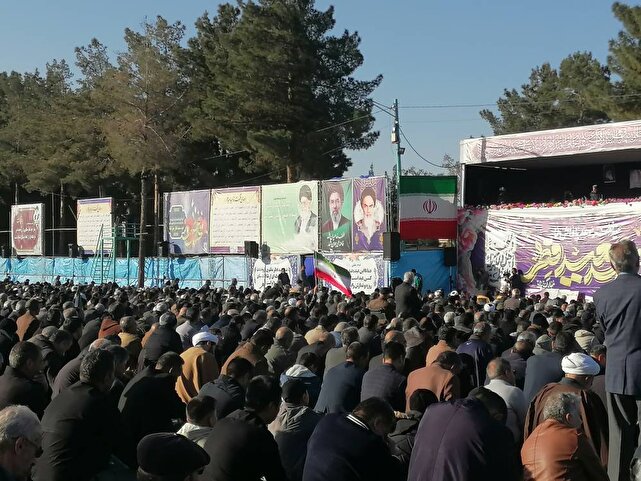 حضور در خیابان تا پیروزی رزمندگان ادامه دارد | خبر کرمان