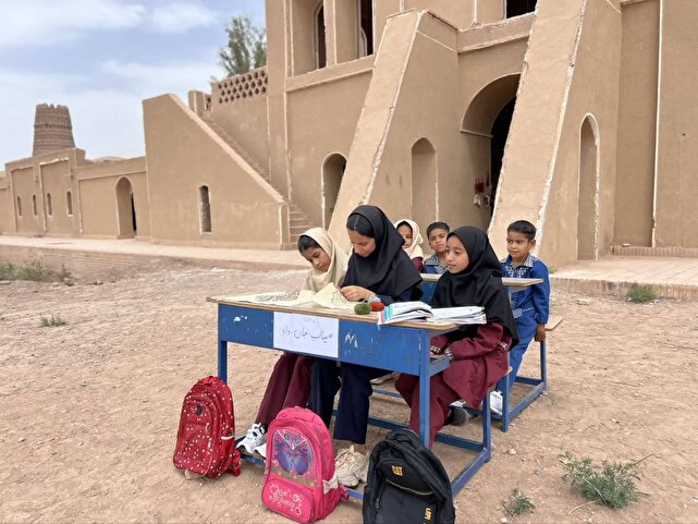 پته همدلی دختران شفیع آباد شهداد برای شهیدان میناب | خبر کرمان