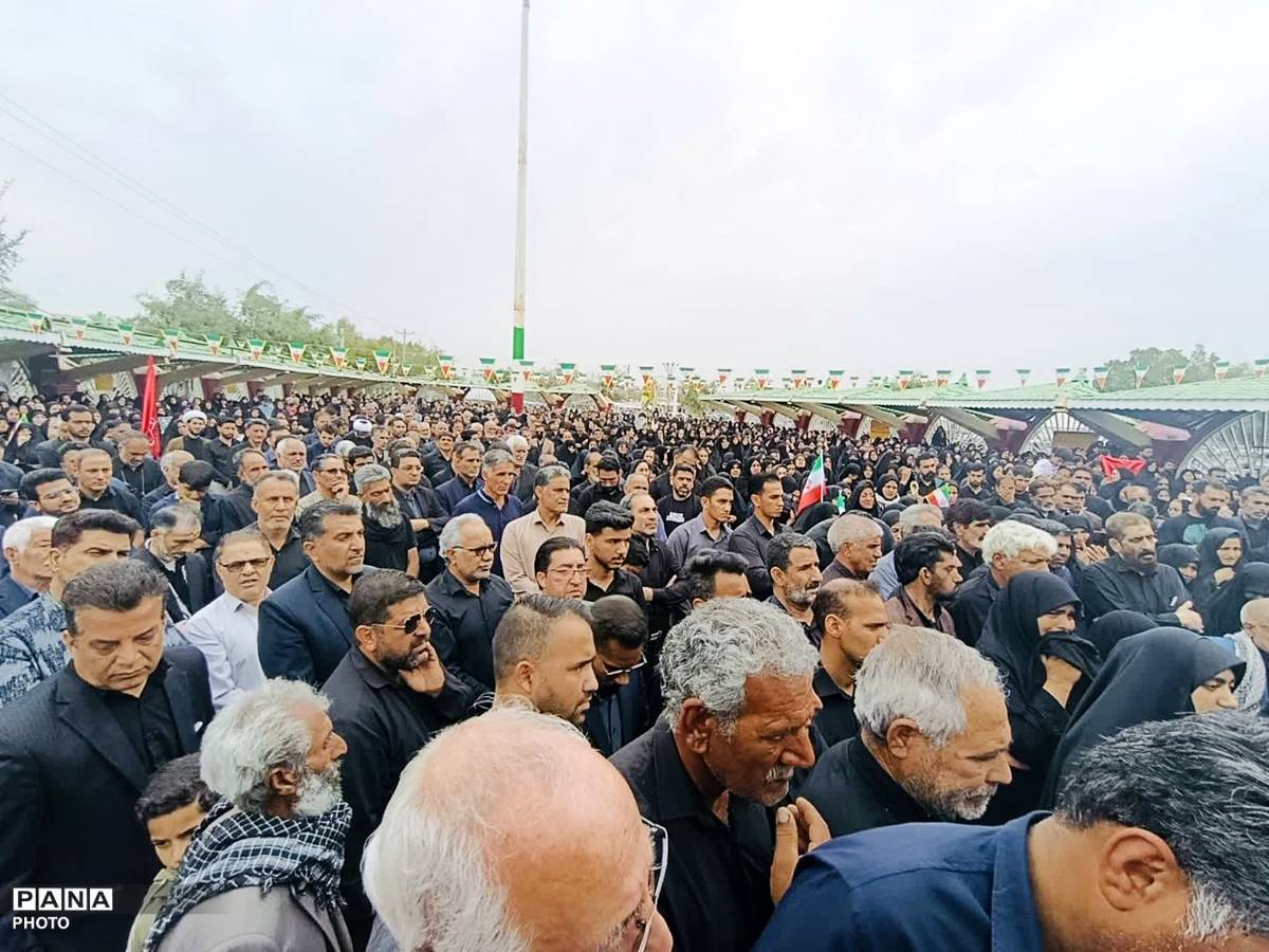 تشییع «شهیده فاطمه طاهری فرد» مدیر دبستان میناب در جیرفت