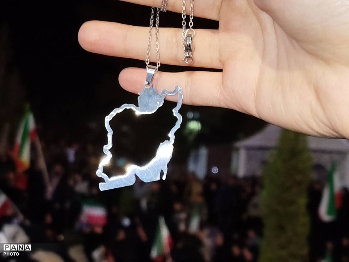 قلب کرمانی‌ها برای ایران می‌تپد