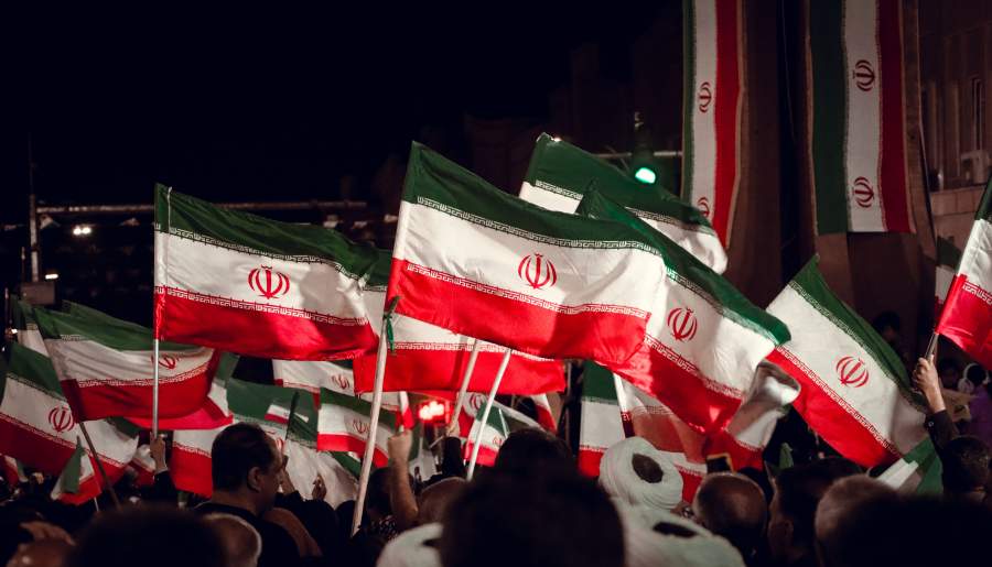 مردم بم ایستاده‌اند همچون ارگ باصلابت | اخبار استان کرمان