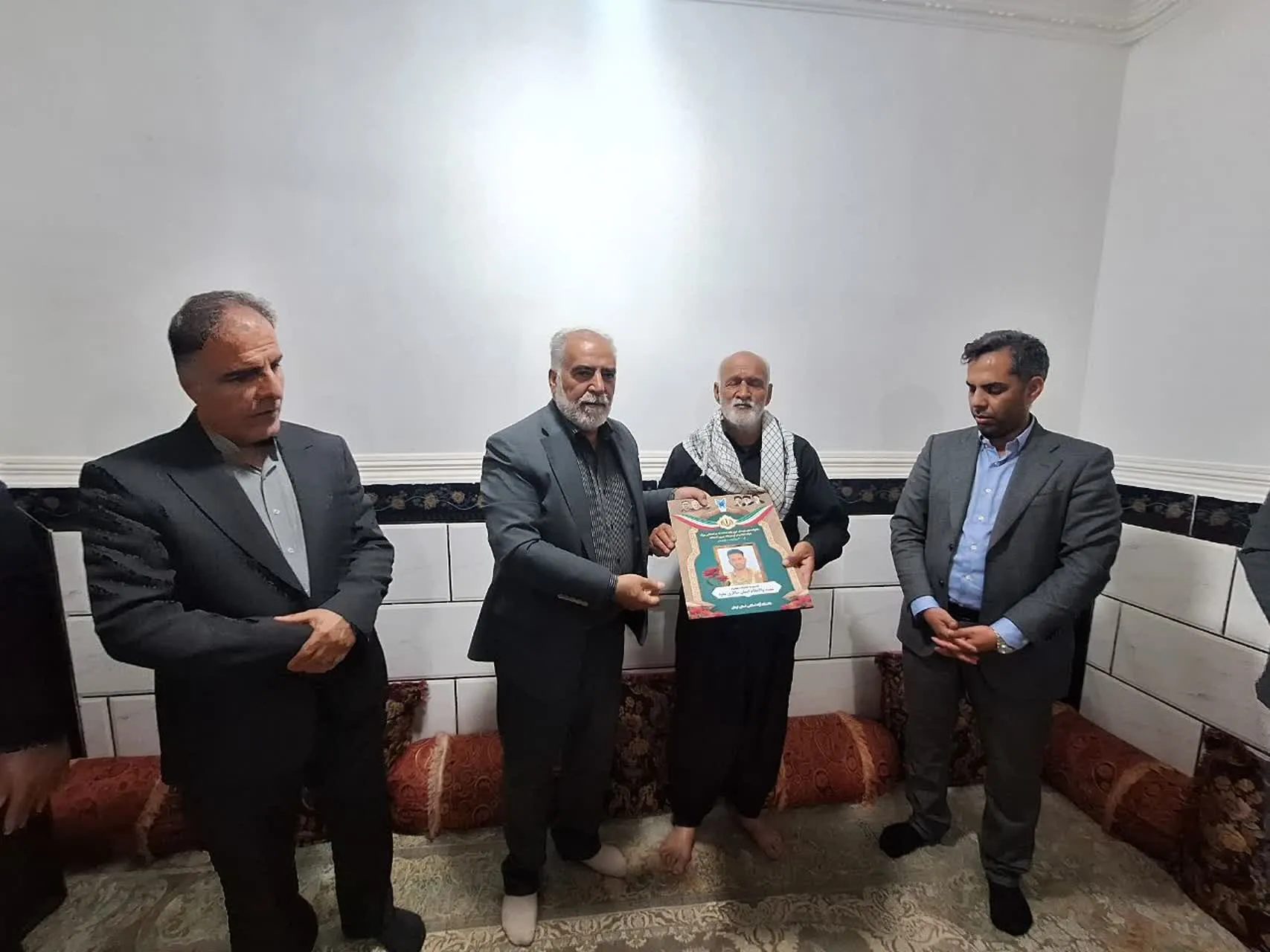 بزرگداشت شهدا ادامه حرکت جهادی و شهادت است