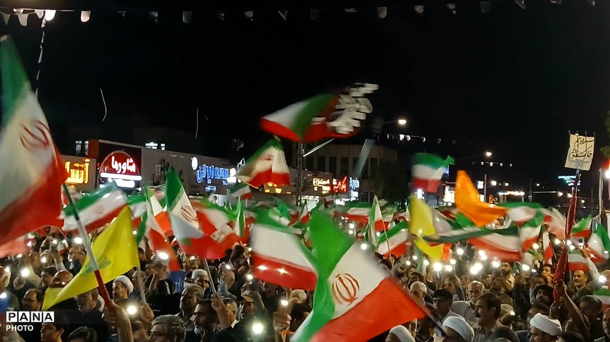 گوش به فرمان رهبریم