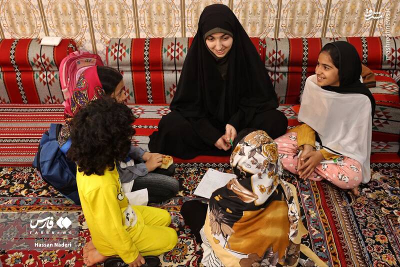 عکس/ دختران ایران در میانه جنگ