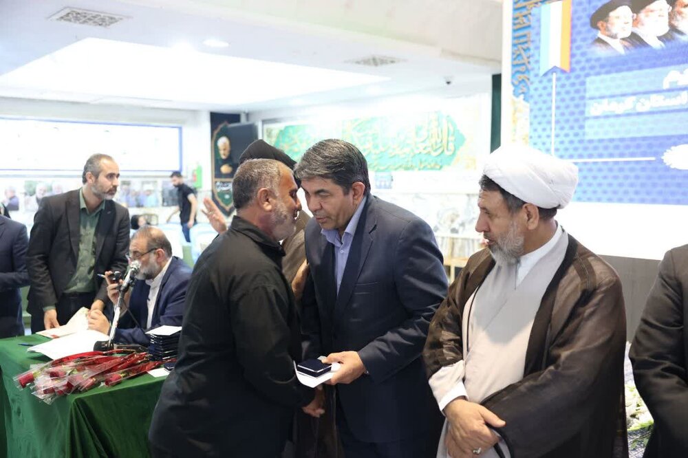 تکریم خانواده ۵۸ شهید جنگ رمضان در استان کرمان | اخبار کرمان و شهرستان ها