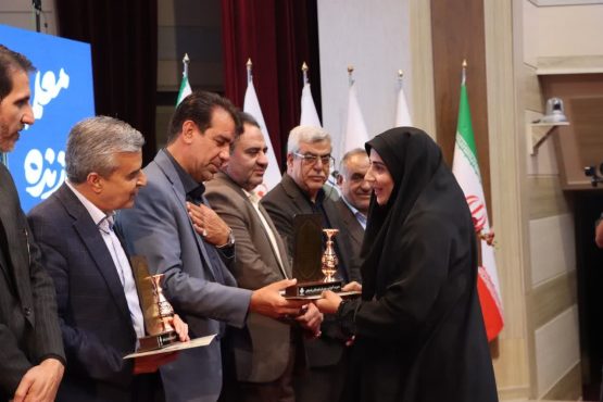 تجلیل از مقام شامخ فرهنگیان در رفسنجان | اخبار رفسنجان