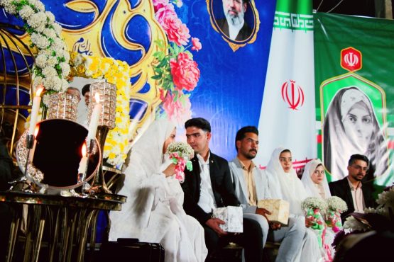 ببینید؛ازدواج آسان سه زوج رفسنجانی در هفتاد و نهمین شب از اجتماع مردمی میدان شهید سلیمانی | اخبار رفسنجان