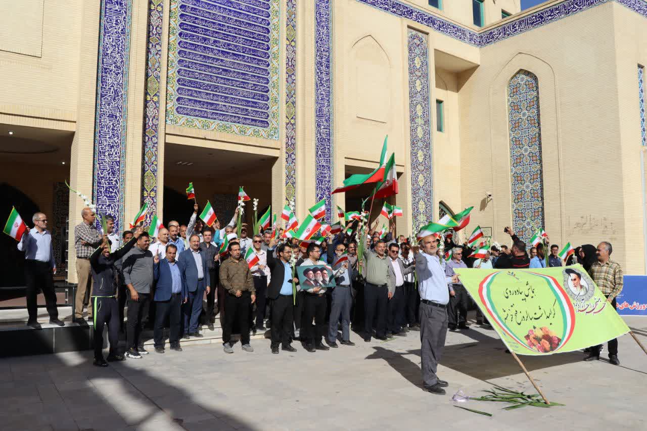 تجدیدمیثاق دانشگاهیان یزد با آرمان‌های انقلاب در سالروز آزادسازی خرمشهر